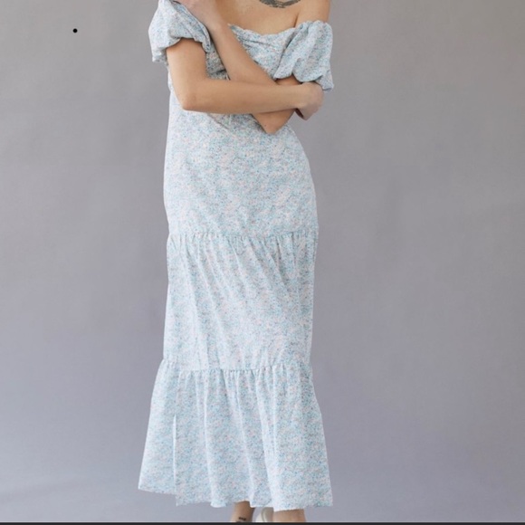 Urban Outfitters Dresses & Skirts - NWT Urban Outfitters | Kiss The Sky Off The Shoulder Maxi Dress in Botanical